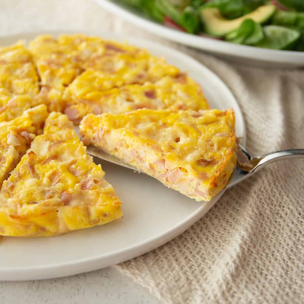 Easy 30-Minute Ham Frittata: Quick Brunch & Dinner